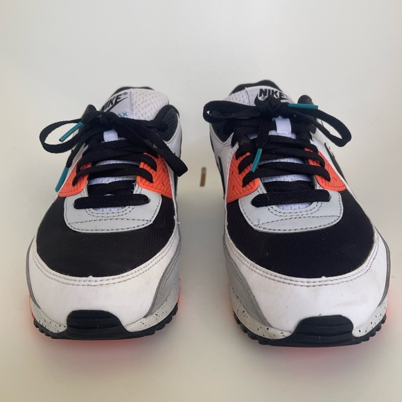 Men’s Nikes shoes size 10 - Picture 2 of 8